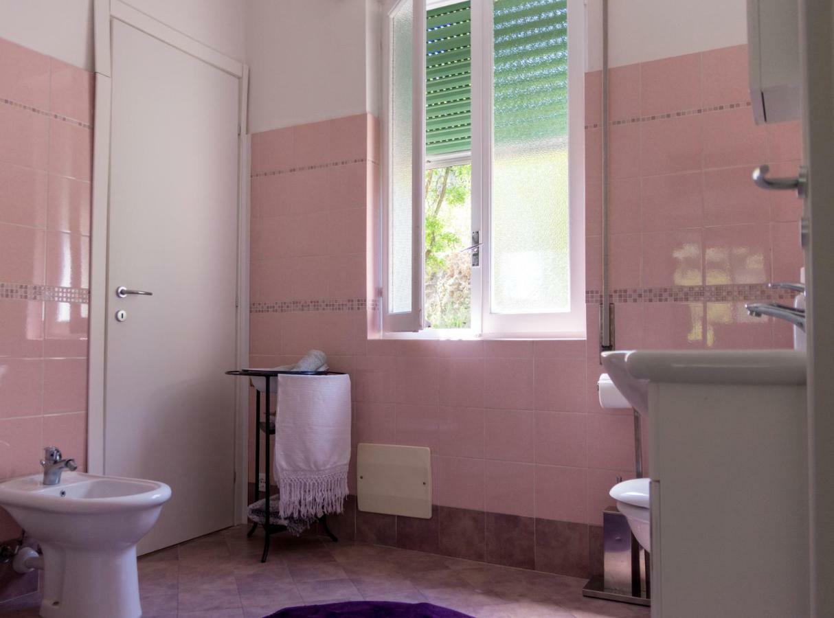 דירות דולצ'אקווה La Casa Di Elda מראה חיצוני תמונה